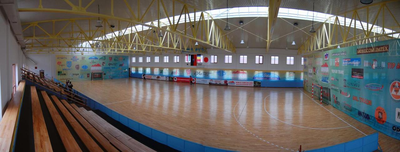 مبيت وإفطار أودورهيو سيكيوسك Rakoczi Center المظهر الخارجي الصورة